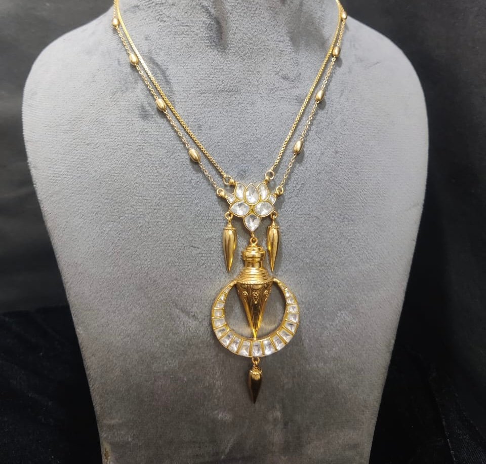 1b5e038a-000e-42b3-a1af-5318c33a650c (1)